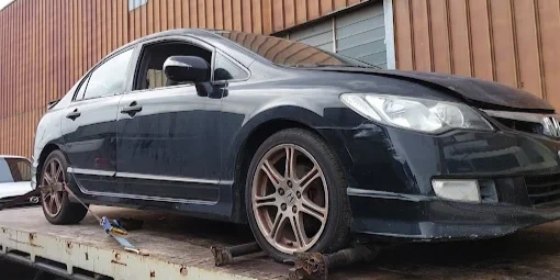 How Do Car Removal Companies Determine a Vehicle’s Value?